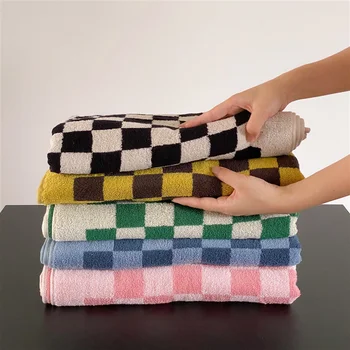 Retro Checkerboard Cotton Face Towel 1