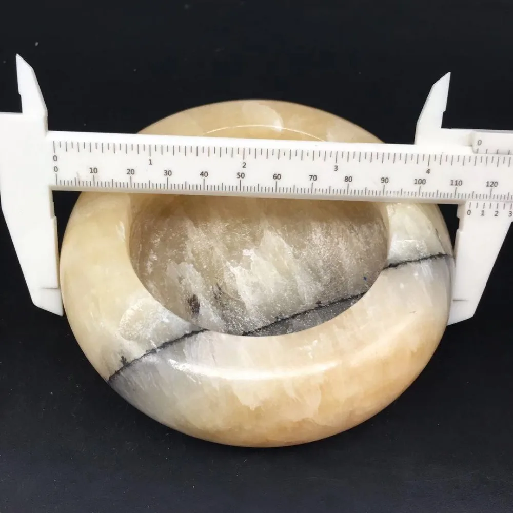 Yellow jade ashtray (6)