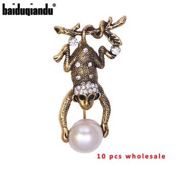 

10 Pcs baiduqiandu Factory Direct Sale Antique Gold Color Plated Monkey Fishing Moon Brooches