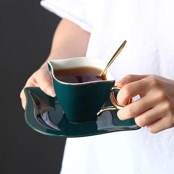 

European luxury Green ceramic offee Cup and Saucer Phnom Penh Porcelain Tea Cup espresso cups with spoon party drinkware