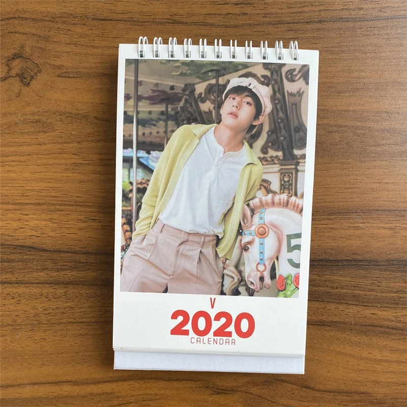 Kpop BANGTAN BOYS Настольный календарь модный K-POP календарь Настольный календарь Корейская версия Творческое Оформление рабочего стола