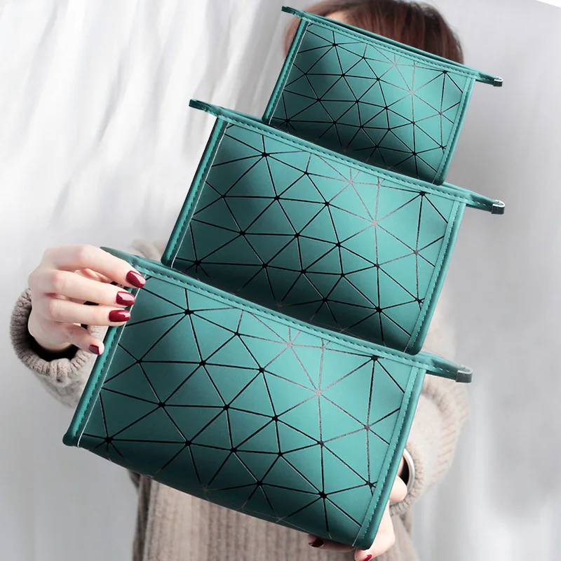 

Lingge Cosmetic Bag Geometry Handbag Fashion Sequins Large Storage Bag Cosmetic Bag In Hand