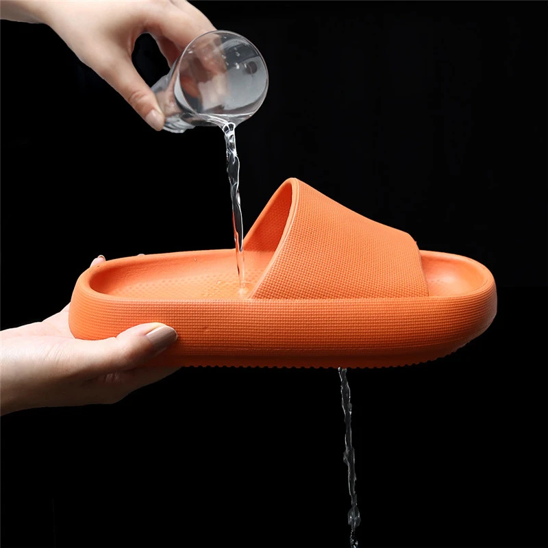 

2020 New-type Women's Bathroom Slippers Waterproof Wear-resistant And Non-slip Indoor Platform Sandals For Men And Women