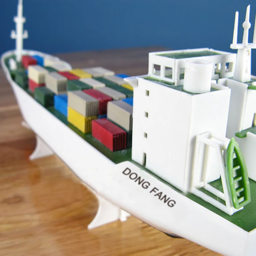 

Model Toy Container Ship 1/500 Ratio Mini Sand Table Landscape Production Train Construction ABS Plastic Assembled Toy