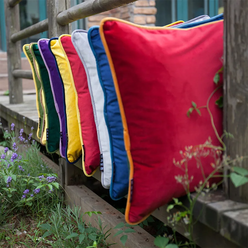 4459024370_1862848236