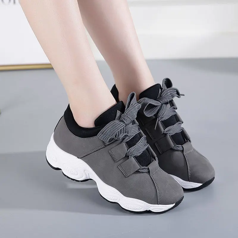 Women's Chunky Sneakers Fashion Women Platform Shoes Lace Up Breathable Air Vulcanize Shoes Women Female Trainers Dad Shoes