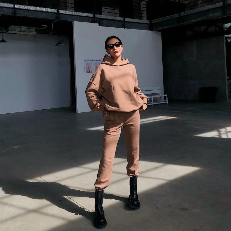 Костюм спортивный женский однотонный из двух предметов флисовый свитшот с