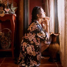 Шелковые атласные пижамы женские двухсекционный костюм домашняя одежда Ретро стиль цветы японский стиль ночная рубашка куртка Сексуальная юбка на подтяжках