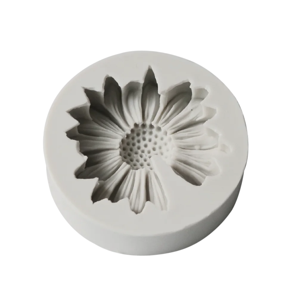 Daisy Chamomile Flower Silicone Mold for Aromatherapy, Handmade Crafts, and More