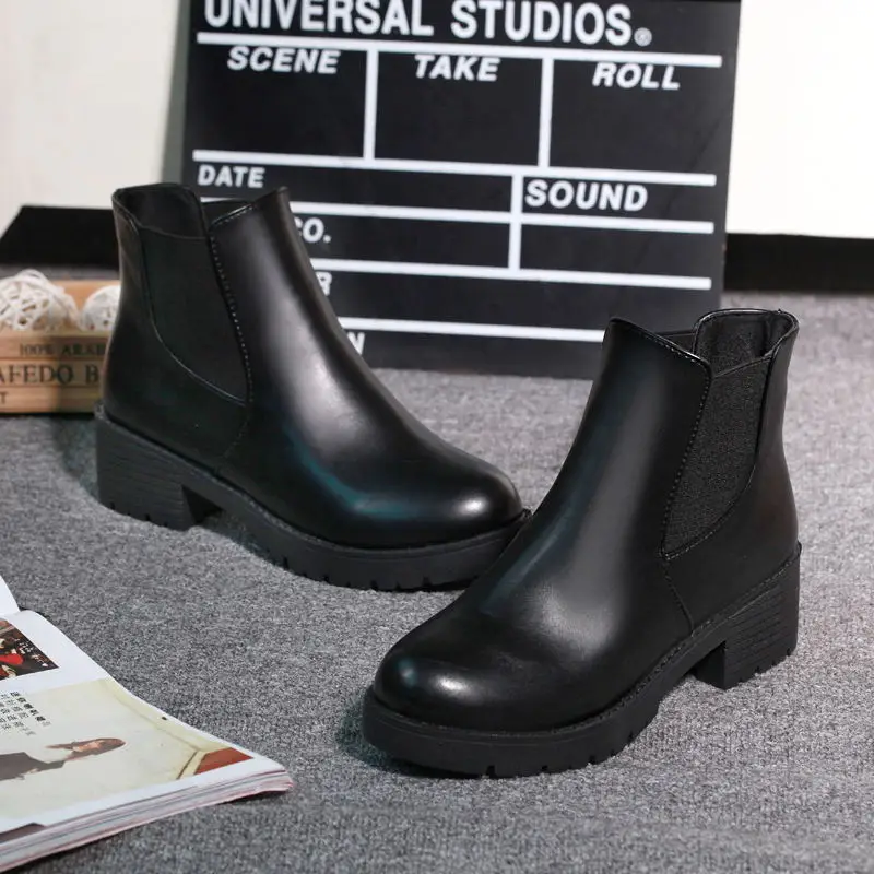 

2019 winter new Martin boots female British wind Chelsea women's boots thick with short boots single boots and bare boots