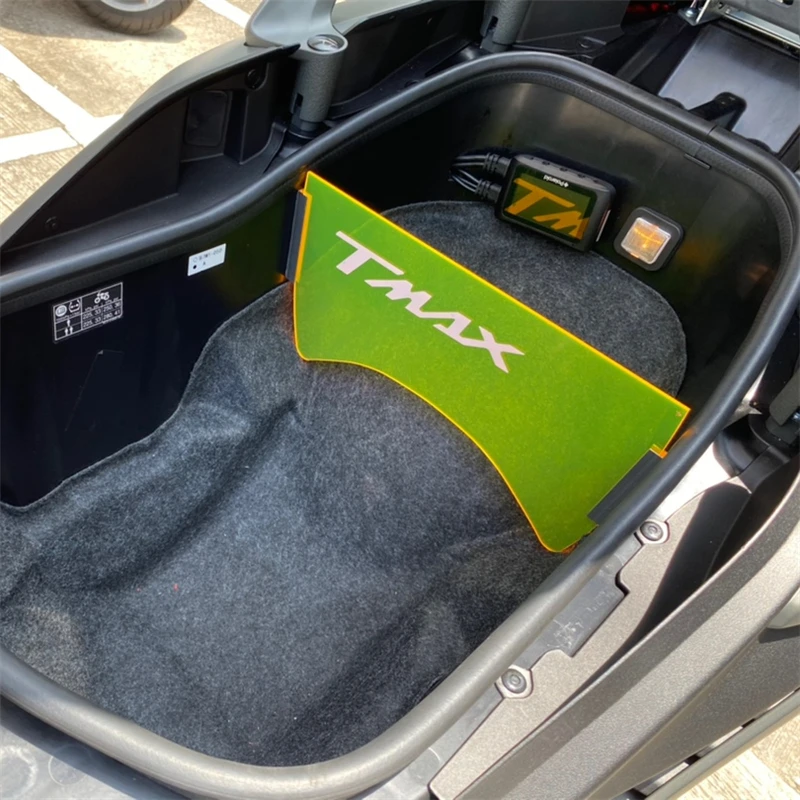 Plaque disolation de compartiment 2020 Accessoires de moto Séparateur de plaque de cloison Coffre-bagages Séparateur Coupe pour Yamaha Tmax560 Tmax530 Tmax-560 2017 Color : TMAX560 2020 Black 