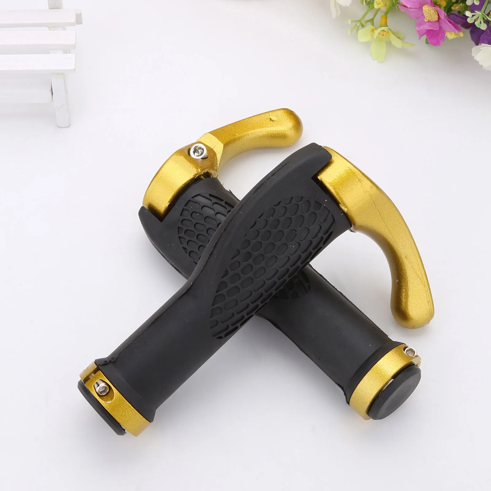 1 Pair MTB Ergonomic Mountain Bike Bicycle Grips Bar End Handlebar Grips Soft Rubber Push on Anti-Skid Parts Cycling Grips 