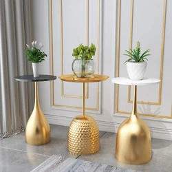 القهوة الجداول Luxo Criativo Pequena lâmpada de Cabeceira Mesa de Café Sala de estar Sofá Mesa Lateral Mesa Redonda de Mármore Mesa de Canto de Ouro Nano