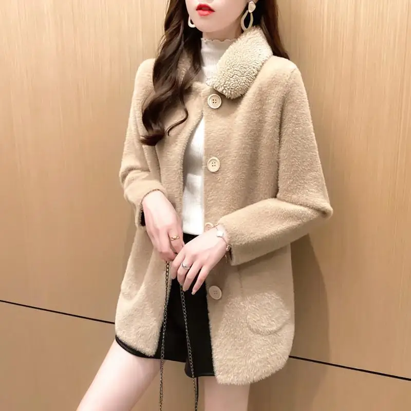 

Mink velvet jacket women 2023 spring and autumn new loose sweater Korean casual wild knitted cardigan women foreign style