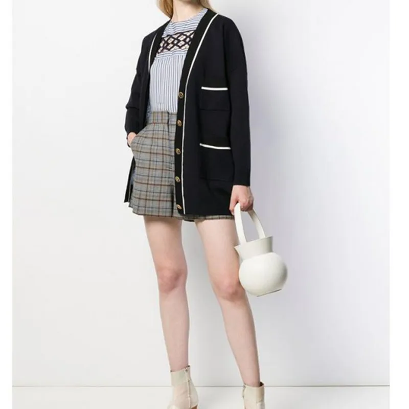 

Women Cardigan Coat V-neck Knitted Sweater Single Breasted V-neck Knitwear with Pockets Casual Tops Autumn and Winter