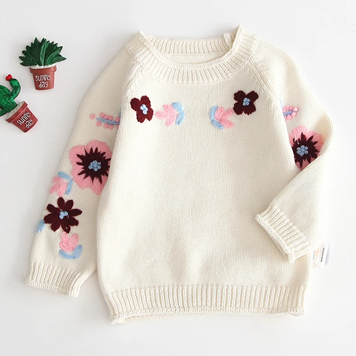 Детский свитер с ручной вышивкой; свитера для новорожденных девочек; Осенняя трикотажная одежда с длинными рукавами для малышей; пуловеры; зимние детские вязаные топы