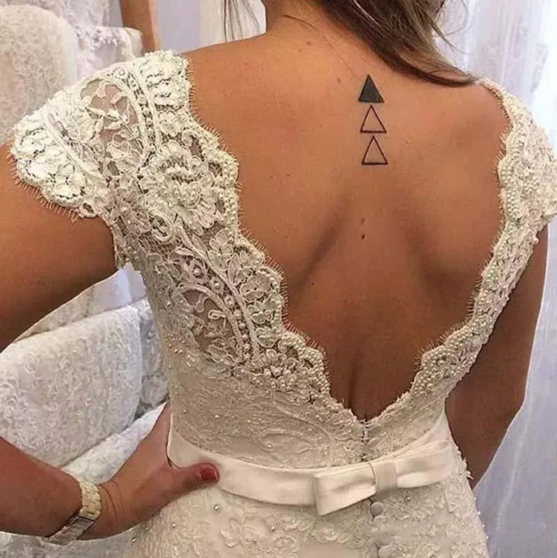 custom-lace-wedding-dresses-2019-with-appliques-beaded-v-neck-bow-sash-floor-length-wedding-bridal-gowns (3)