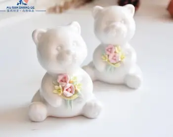

1 pairs of rural ceramic handwork flowers bear Little bear aromatic home furnishing decorations European statue carving Animal