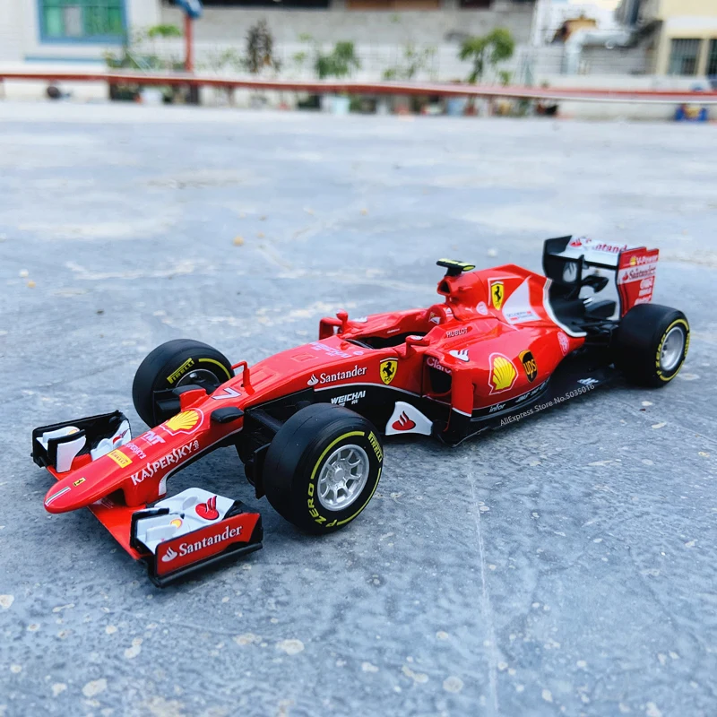 Модель автомобиля Bburago 1:24 F1 2015 Ferrari SF15 T Formula One модель из сплава декоративная