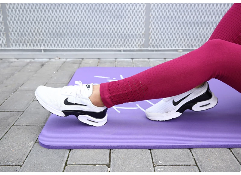 8904022729_772503665