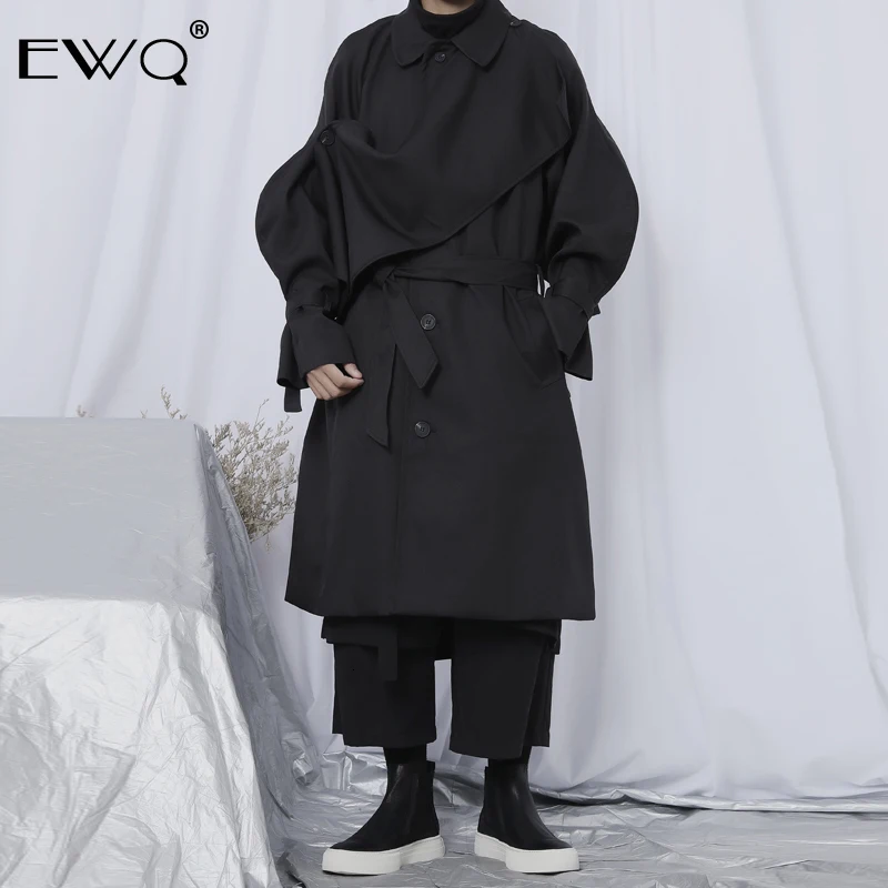 

EWQ / 2020 Spring New Male's Windbreaker Loose Coat Chalaza Irregular Patchwork Niche Loose Overknee Long Trench Male Tide 9Y246