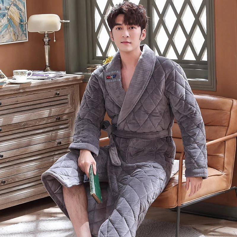 Men's Winter Warm Robes Thick Lengthened Flannel Quilted Shawl Bathrobe Kimono Home Clothes Long Sleeve Robe Coat peignoir homme - Цвет: SJ1653