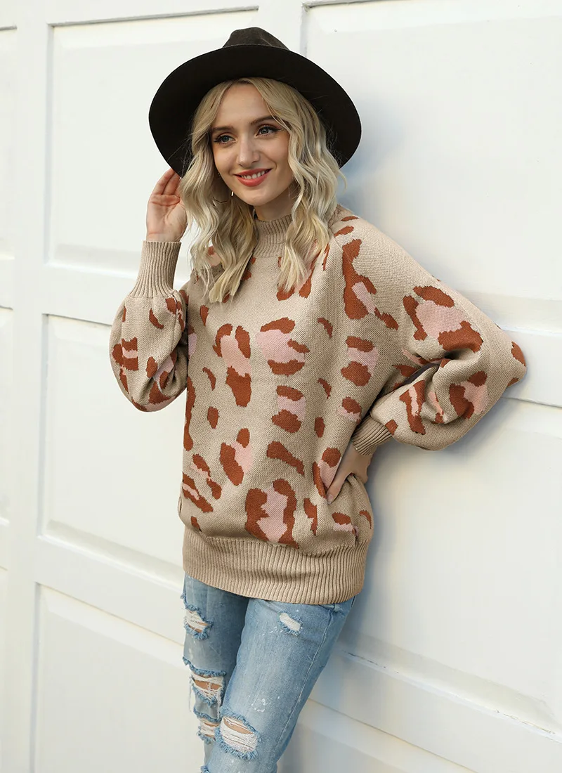 Женский трикотажный свитер с воротником-хомутом и рукавами-фонариками | Женская