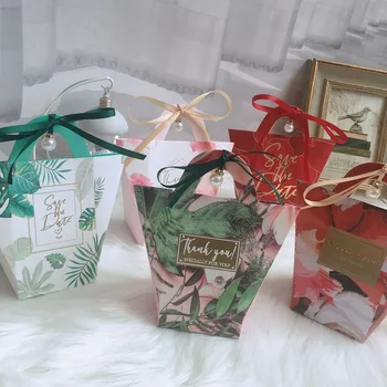 

Wedding Candy Box with Ribbons and Plastic Pearl Gift Boxes With Handles Wedding Event Party Gift Bags for Packing Favor Boxes