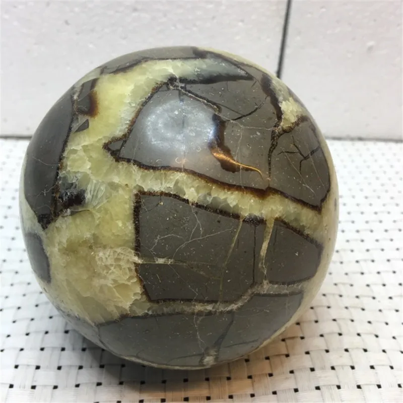 Натуральный тортоисесадский septarian boulder хрустальный круглый камень шар кварцевый хрустальный шар 90 мм для декоративной