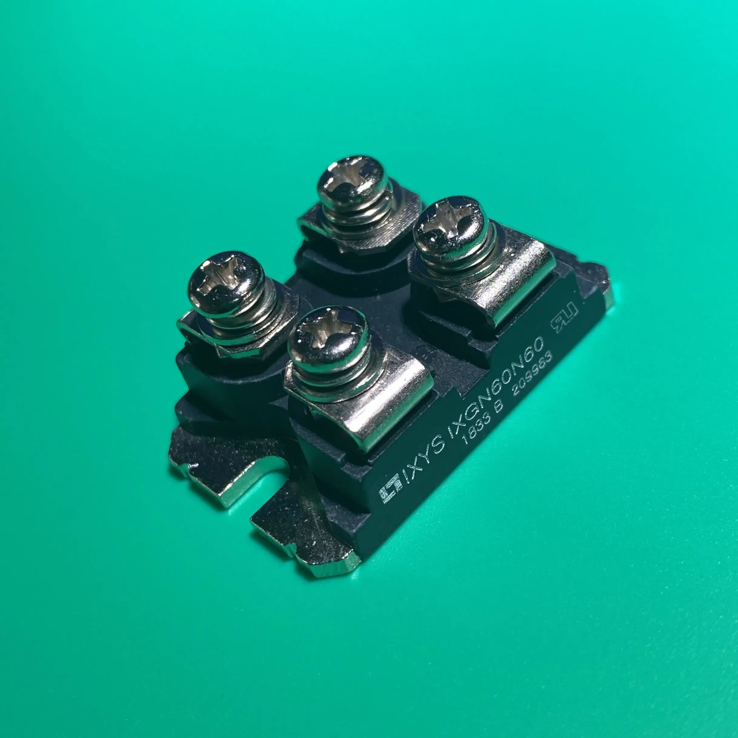 IXGN60N60 SOT227 IXGN 60N60 IGBT 600V A SOT-227B IXGN60 N60 IXGN60N-60 IX GN60N60 1XGN60N60 | Обустройство дома