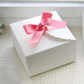 

new White Lace Pattern Cardboard Box ,Gift Box, Cake Box, 9cmx9cmx5cm 50pcs/lot