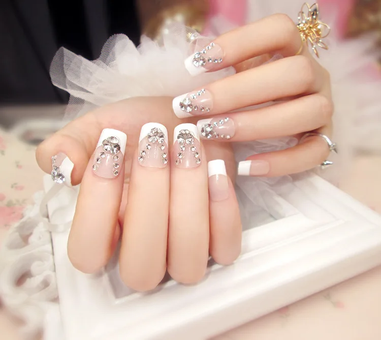 Сковальные накладные ногти с клеем средней длины жемчужные блестящие алмазные Diy Nail Art аксессуары для невесты 24 шт. розовые накладные ногти - Цвет: D19