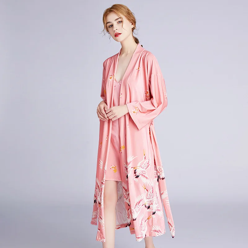 

Red Fashion Luxury Gold Velvet Robe Gown Sets Embroidery Bathrobe + Nightdress Bridesmaids Wedding Nightwear Set for Women