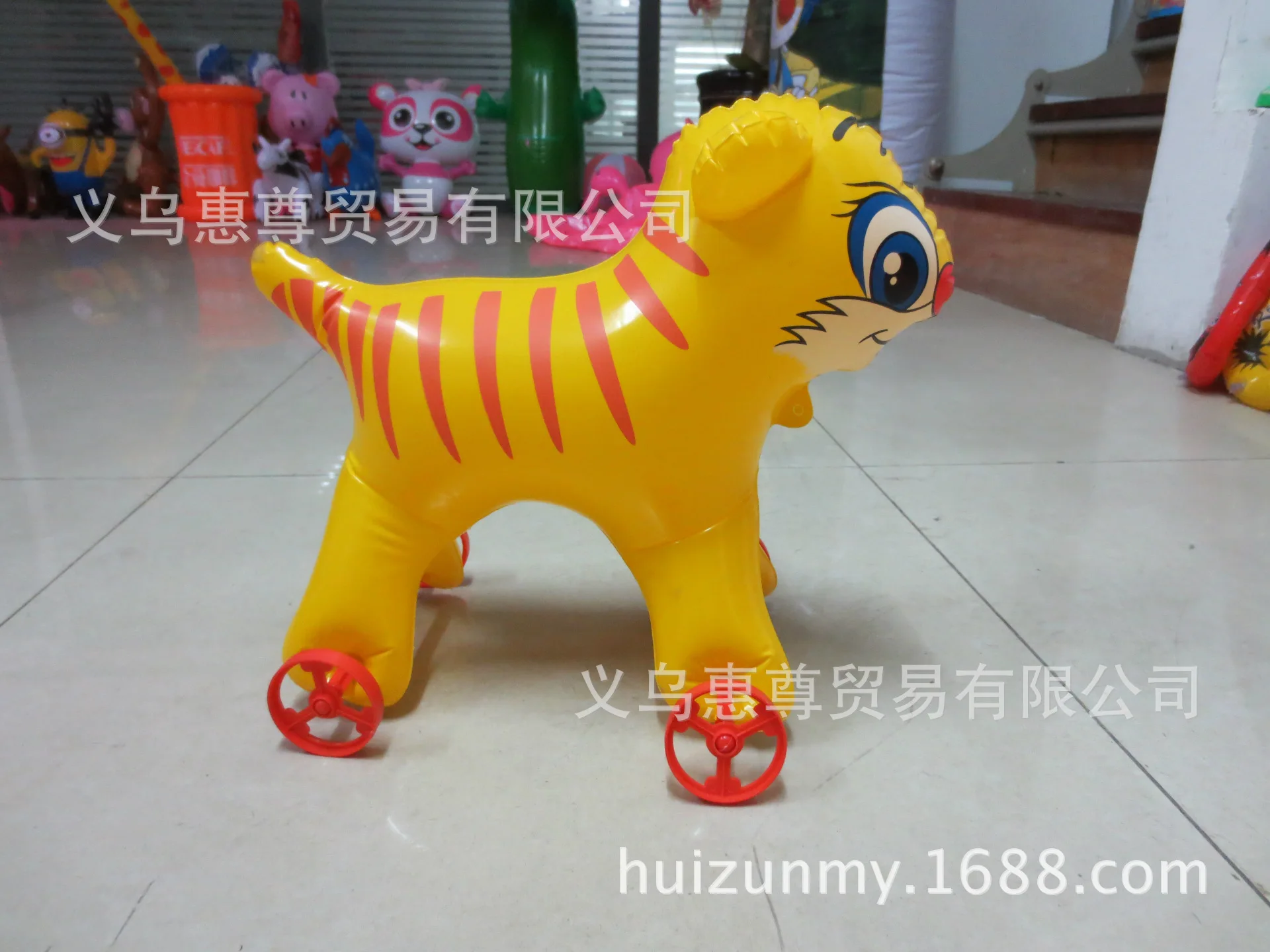 Yiwu животное курган с колесами надувная игрушка связывающая проволока Надувное животное гарантия качества