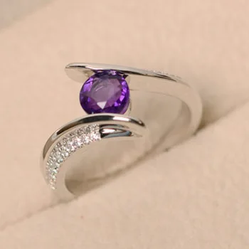 

Bettyue New Arrival Round Distinctive Rings With Colorful Stone Irregular Design Female Wedding Fashion jewerly In Party Gifts