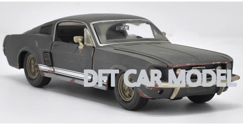 1:24 Масштаб сплава игрушечных транспортных средств 1967 старый автомобиль модель детских игрушечных автомобилей авторизованный игрушки для детей