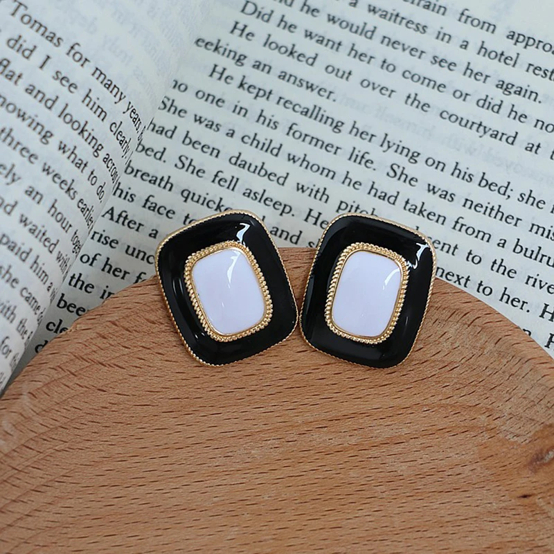 Peri'sBox 8 Designs Black White Enamel Earrings Square Round Triangle Geometric Earrings for Women French Vintage Stud Earrings - Image 4