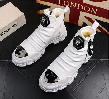 

New black gold madman lion casual shoes, masculine men's casual shoes absorb youth soft shoes of high quality