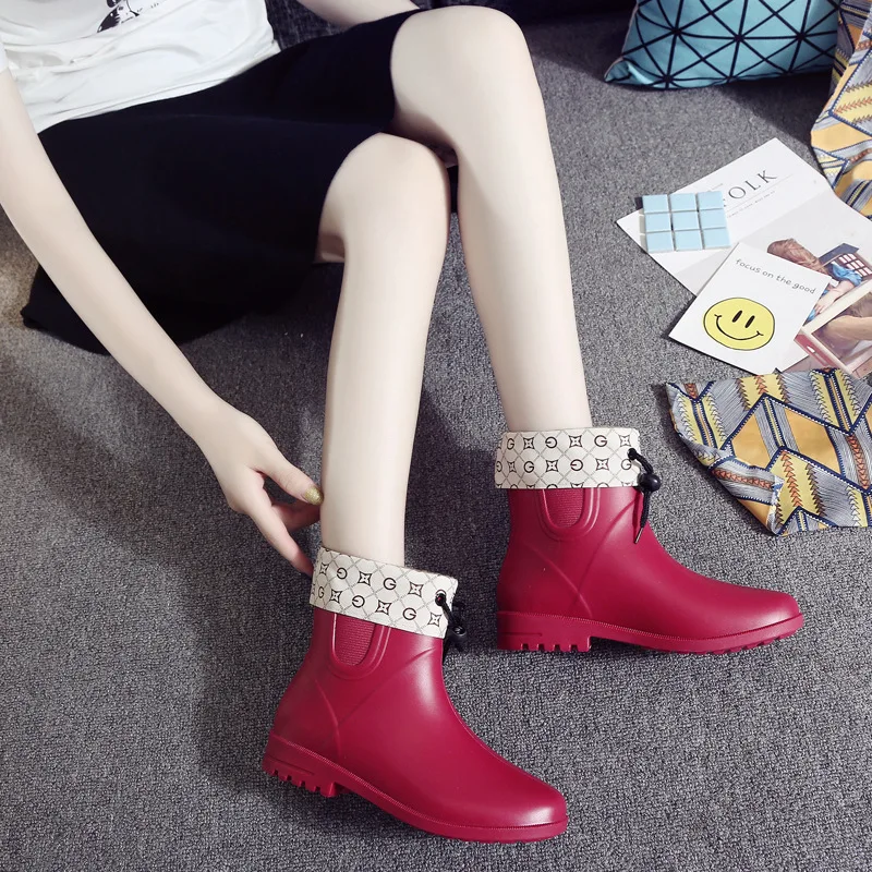 

Kaily te South Korea Fashion Spring And Winter plus Velvet Rain Boots Women's Versatile Rain Boots Women's Short Adult Rubber Bo