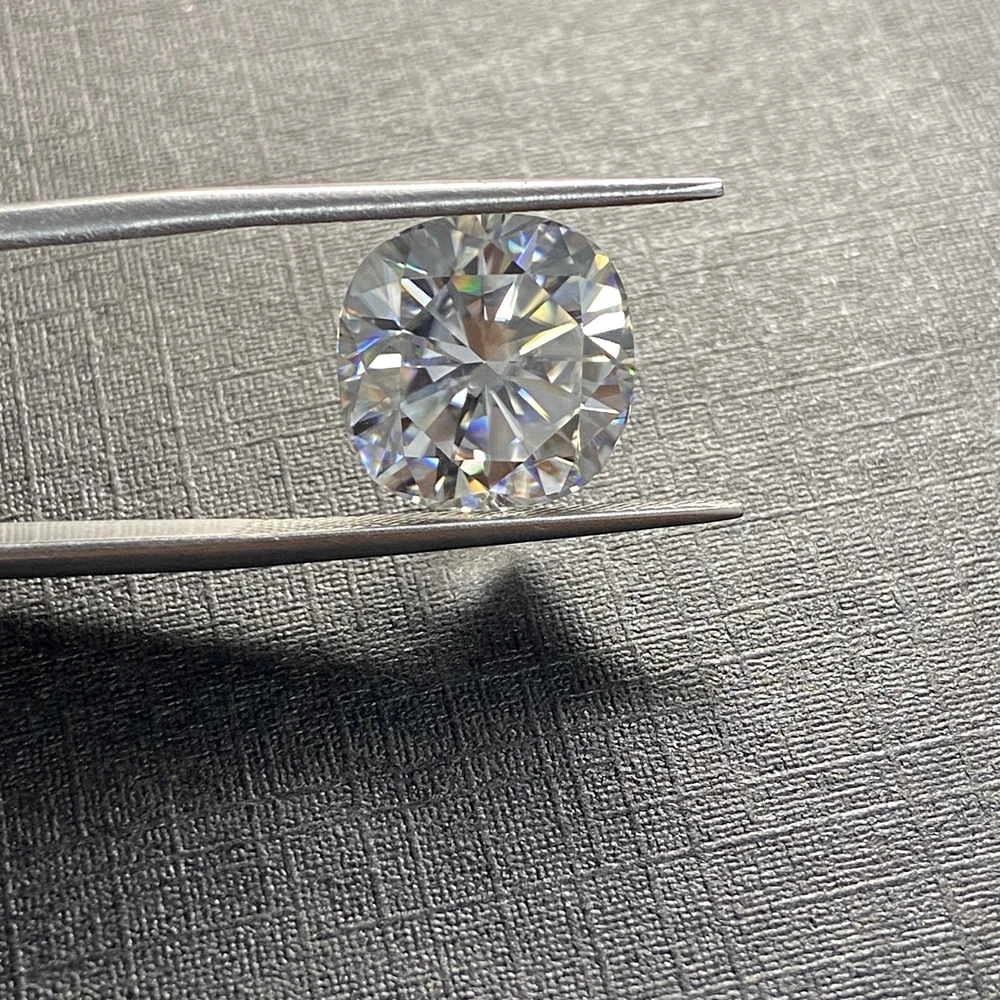 Кольцо женское с муассанитом и бриллиантом 5 Х5 мм | Украшения аксессуары