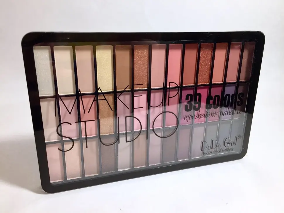 Large palette of shadows makeup studio (39 shades) ► Photo 3/5