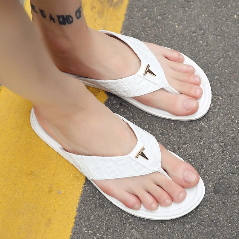 

Slipper Men's Flip-flops Split Leather 38-44 Code Standard Leather Shoes Code Outer Wear White Large Amount