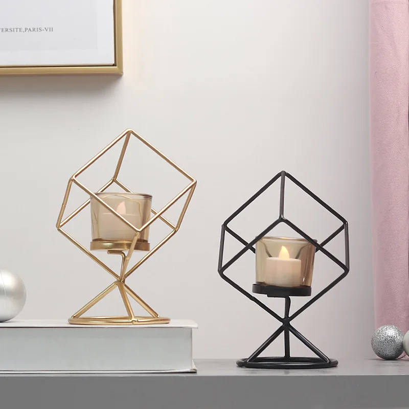 

Nordic creative geometric three-dimensional wrought iron candlestick decoration romantic candlelight dinner desktop decoration