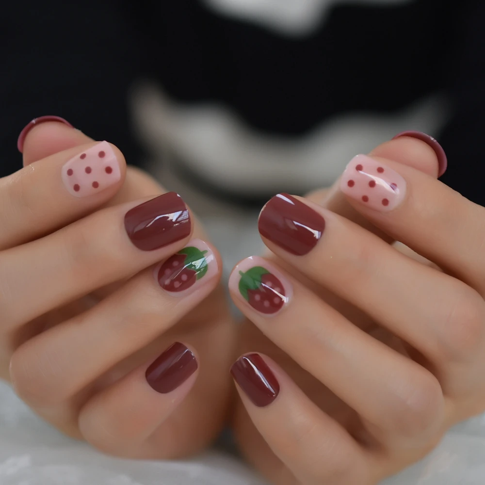 Strawberry Brown Cute Nail Art Tips Pre-designed Square Short Wave Point Pattern Girl Fake Nails Shiny Surface Fingernail | Красота и