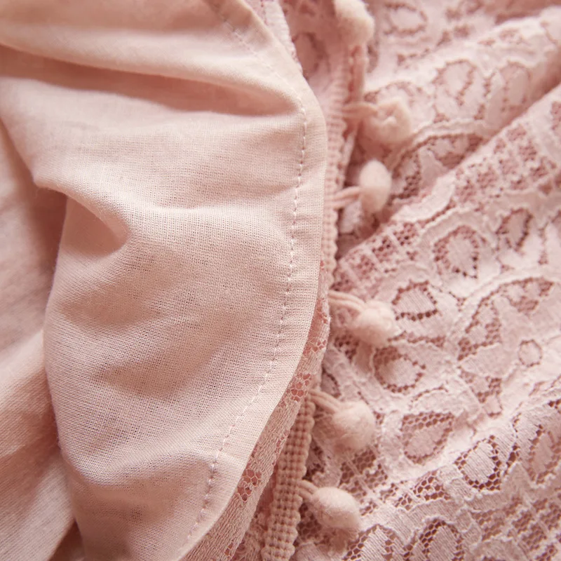 12379158242_1995614336