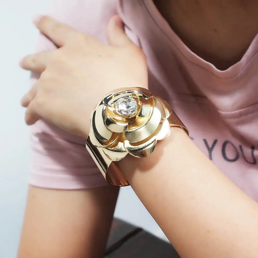 

Alloy Roses Flowers Cuff Bangles For Women Metal Charm Statement Bracelet Party Jewelry wholesale UKMOC
