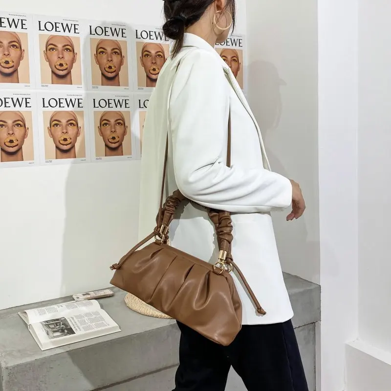 

Luxury Women's Dumpling Bags 2020 Autumn And Winter New Lotus Leaf Cloud Bag Soft Leather Shoulder Messenger Fresh Female Bags