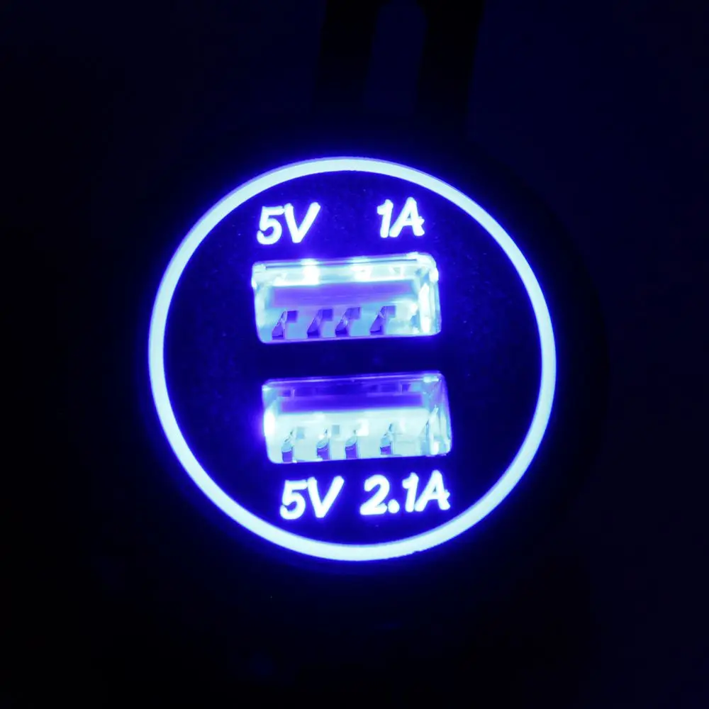 

Автомобильное зарядное устройство с двумя Usb-портами и двумя Usb-портами