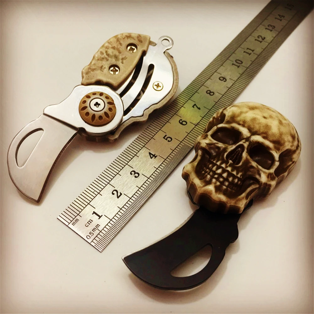 Folding Vintage Skull Design Blade Pocket Mini Knife Outdoor Camping Survival Tactical Knife Necklace Keychain EDC Crafts Tool