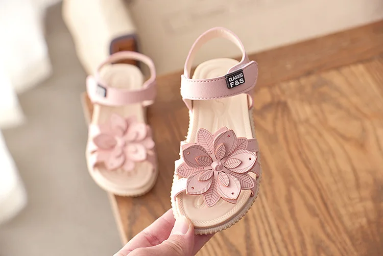 JGSHOWKITO Girls Sandals Fashion Brand Soft Kids Beach Sandals With Flowers Sweet Princess Children Floral Sandals High Quality